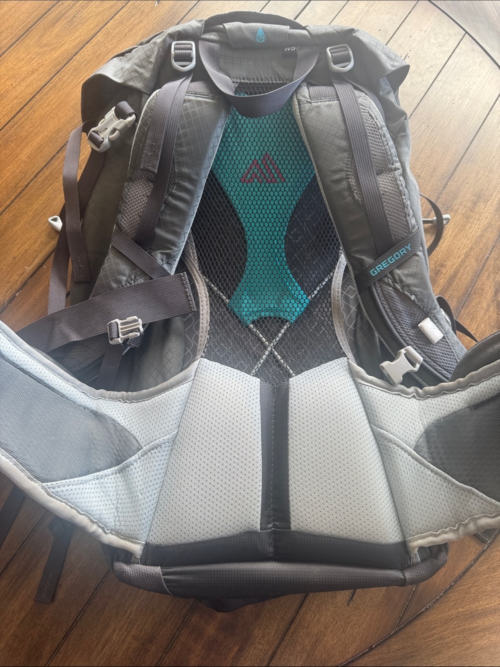 Gregory 38L multi day hiking backpack - women’s small - Picture 6 of 7